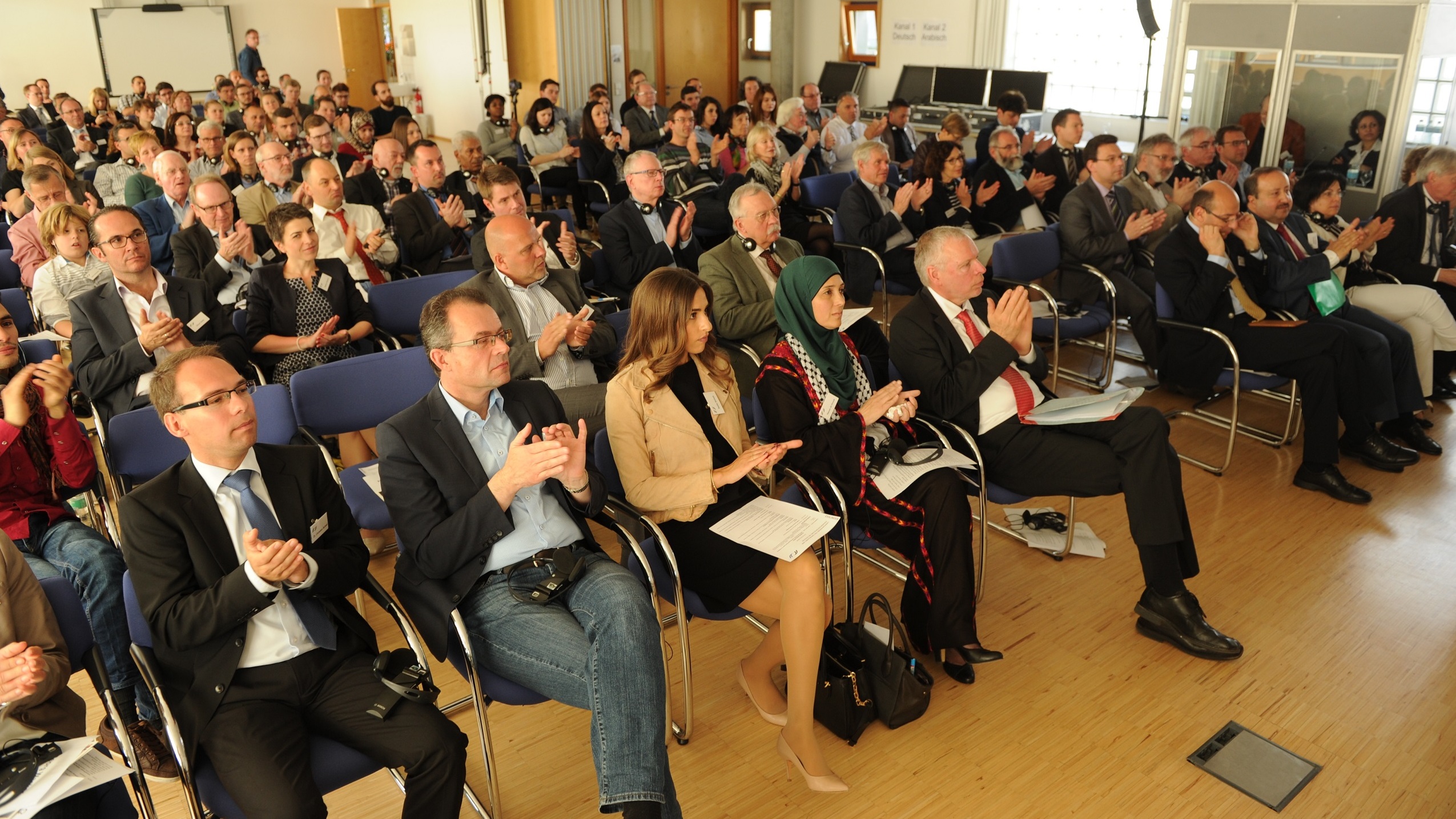 Publikum beim Palästina-Tag der AXSOS AG